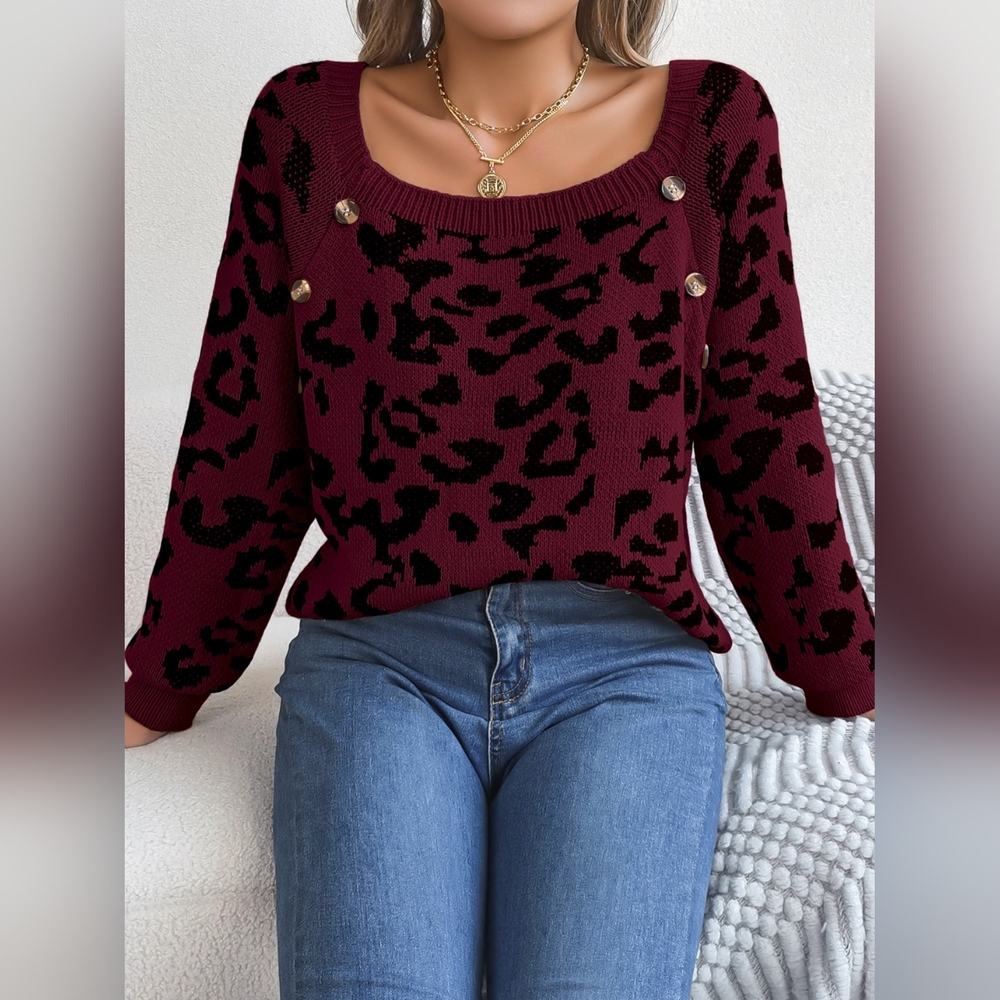 Leopard Buttoned Square Neck Wine Color Sweater